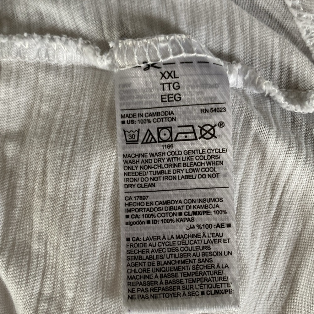 Old Navy Everywhere “Calla Lily” Shirt - Picture 14 of 15